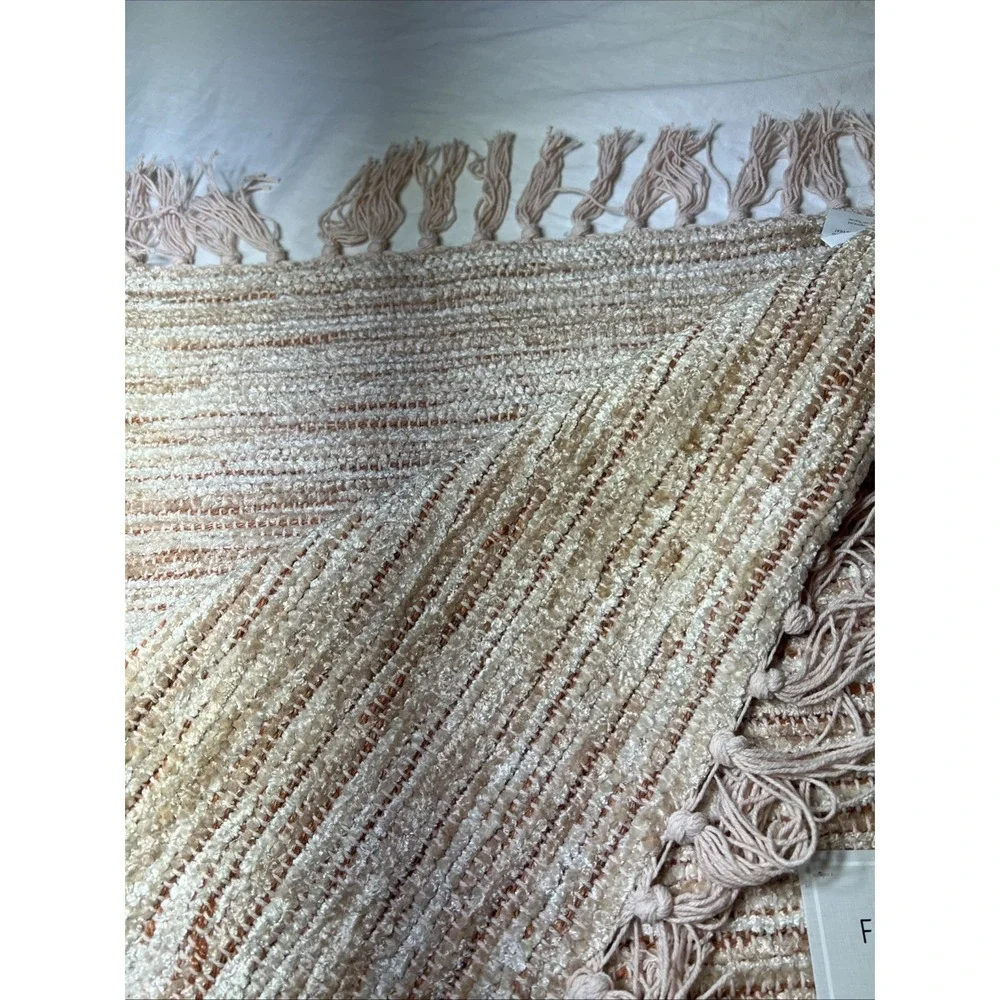 Fieldcrest Handmade Accent Rug 21